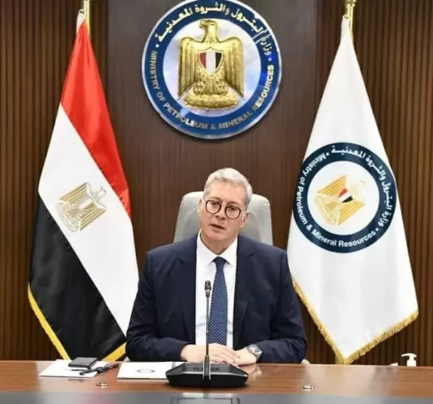 وزير البترول تكليف صفاء شحاتة مساعداً لرئيس الشركة للشئون الإدارية بالشركة الحديثة للغاز الطبيعى