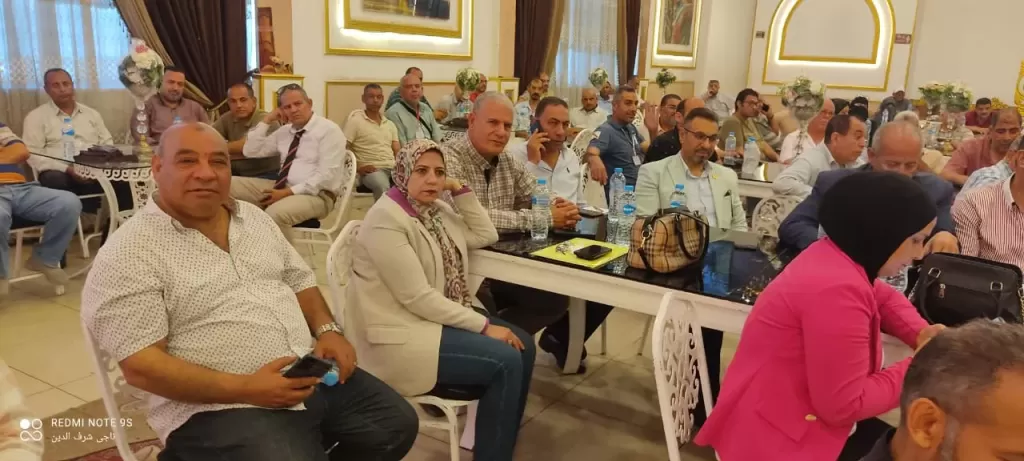 الرشيدي يعقد اجتماعاً مع رؤساء لجان امتحانات الثانوية العامة