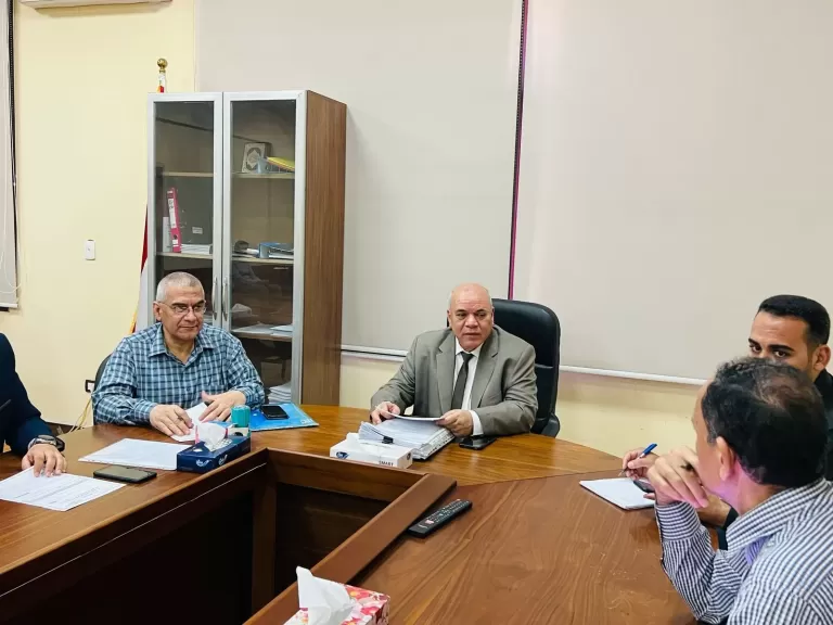 مجلس كلية تكنولوجيا الصناعة والطاقة يعقد اجتماعه الدوري لمتابعة سير العملية التعليمية