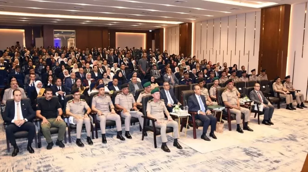 الأكاديمية العسكرية المصرية تنظم مراسم تخريج الدورة التدريبية رقم 8 للدفعة 57 ملحقين دبلوماسيين