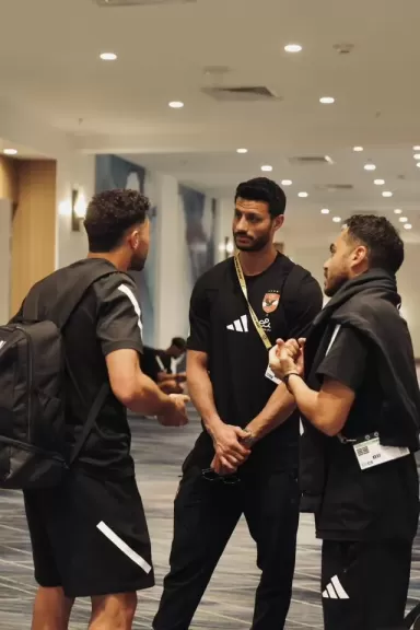 بعثة الأهلي تغادر ميامي متجهة إلى نيوجيرسي استعدادًا لمواجهة بالميراس في مونديال الأندية