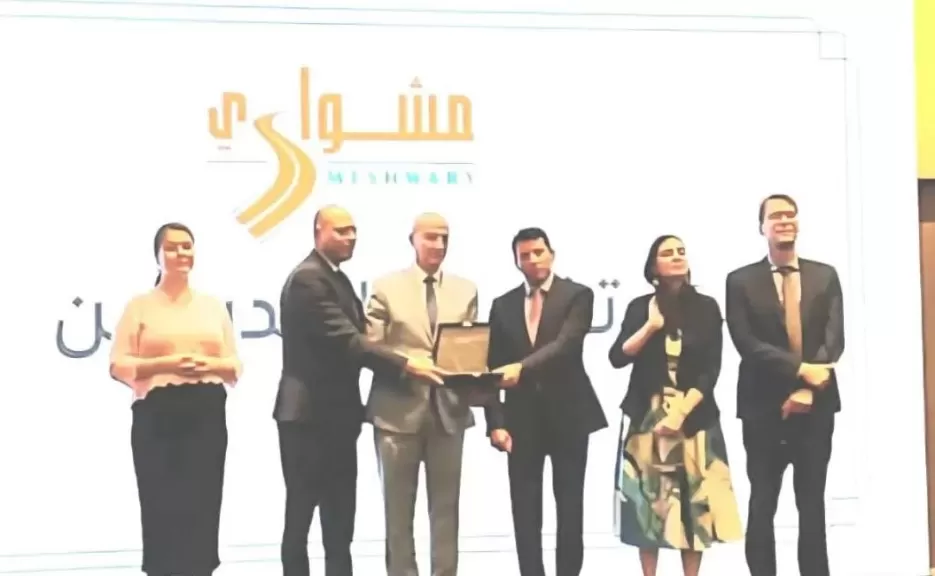 وزير الشباب والرياضة يُكرِّم مدربي «مشواري» بكفر الشيخ