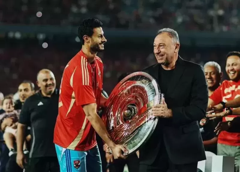 الخطيب يحفز لاعبي الأهلي قبل مواجهتي بالميراس وبورتو بمونديال الأندية