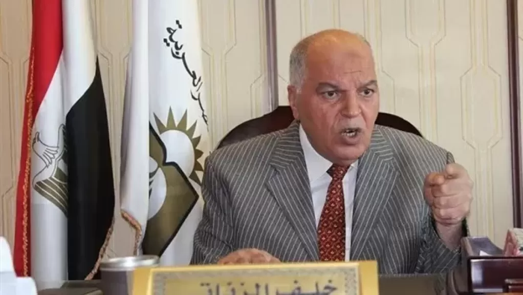 «الزناتي»: صرف 40 ألف جنيه إعانة لأسرة سائق سيارة المعلمين المتوفي في حادث المراقبين بقنا