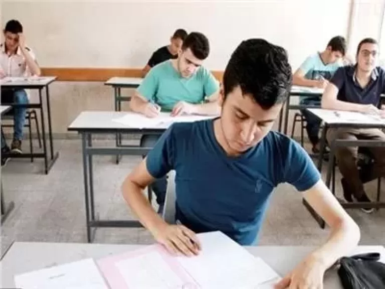 سهولة امتحان اللغة الثانية.. «أولياء أمور مصر» يرصد امتحانات الثانوية العامة