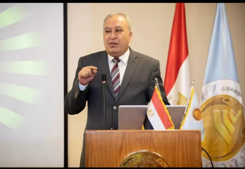”الشعب الجمهوري” يعقد ندوة توعوية تحت عنوان ”التحديات الإقليمية وتأثيرها على الأمن القومي المصري”