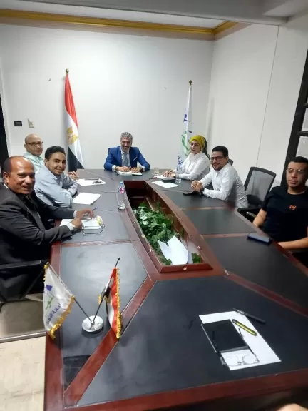 ”المؤتمر” يشكل غرفة عمليات مركزية بالقاهرة استعدادا للانتخابات