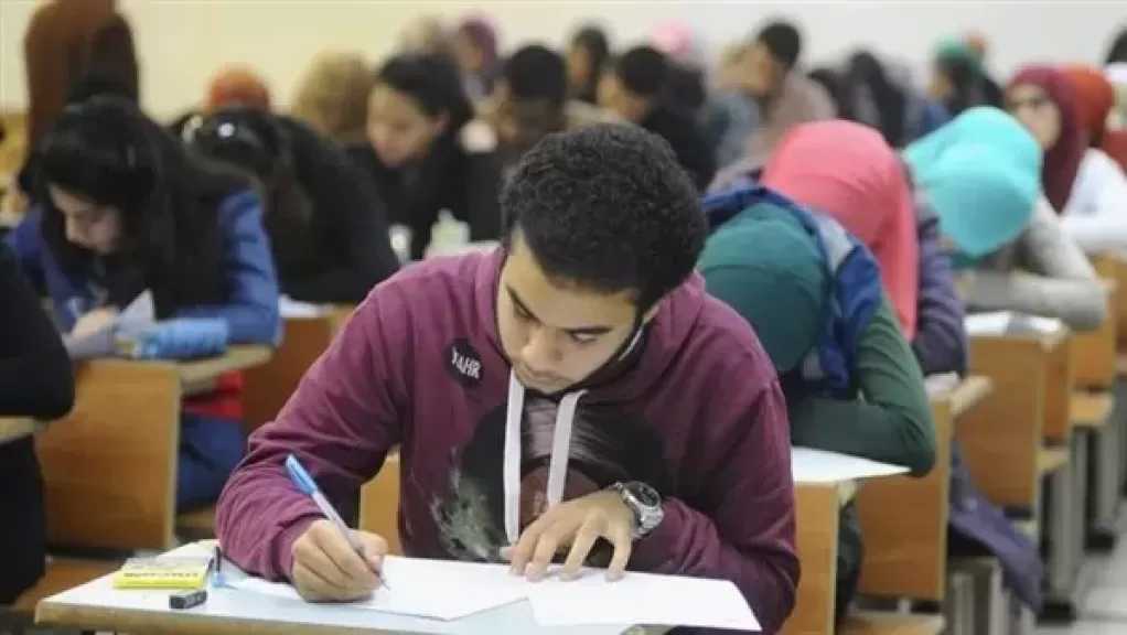 غدًا...طلاب الثانوية العامة 2025 يؤدون امتحان اللغة العربية