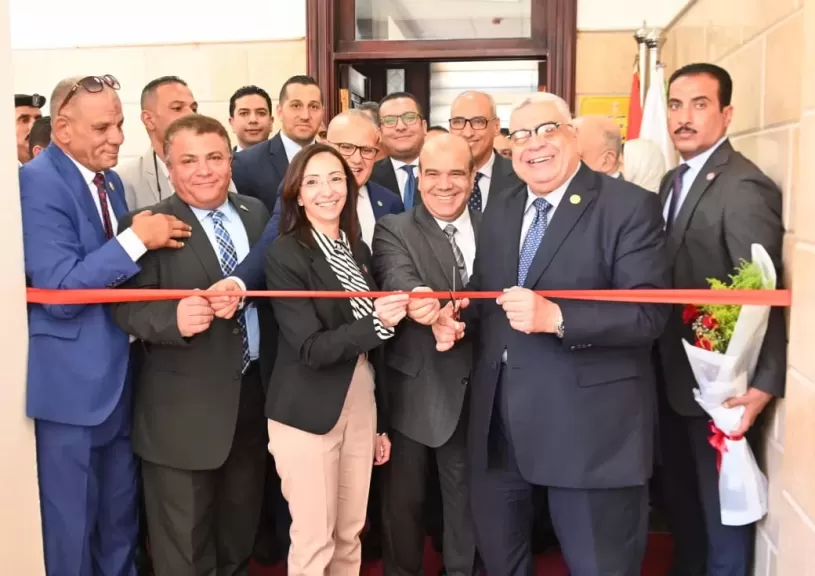 محافظ البحيرة ورئيس مجلس الدولة يفتتحان فرع توثيق مجمع المحاكم