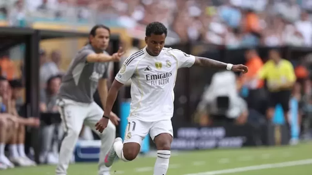 مع اقتراب ويليامز من برشلونة.. أرسنال يفاوض رودريجو