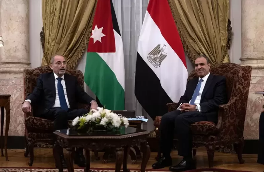 مصر والأردن تحذران من مزيد من الفوضى بالمنطقة في ظل التصعيد بين إسرائيل وإيران