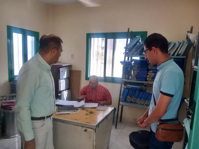 وكيل ”صحة البحيرة” يفاجئ وحدة طب أسرة الشهداء بوادى النطرون ويحيل المقصرين للتحقيق