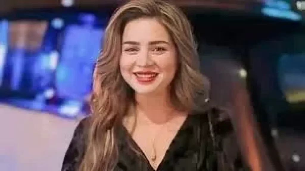 مي عز الدين تعلق على أحدث ظهور للفنانة عبلة كامل