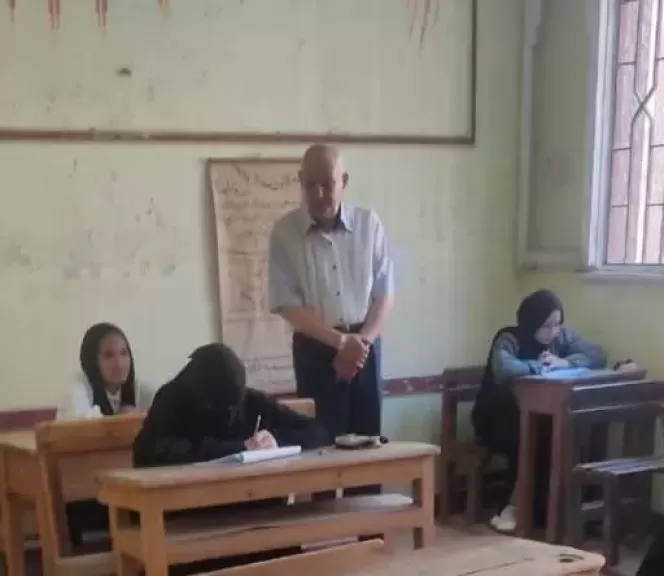 في ختام الأسبوع الثالث.. ”صديق” يُتابع امتحانات الأدب والنصوص ويشدد على الالتزام الكامل بتعليمات الأزهر