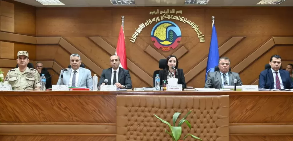 محافظ البحيرة تشدد على متابعة ملفات تقنين واسترداد أملاك الدولة وإزالة التعديات