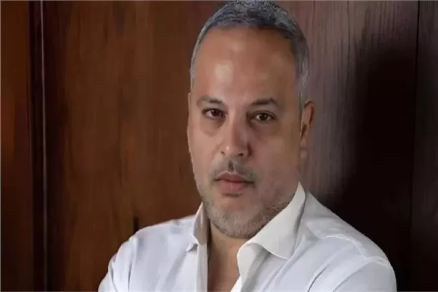 اليوم.. عزاء والد الفنان تامر عبد المنعم في مسجد عمر مكرم