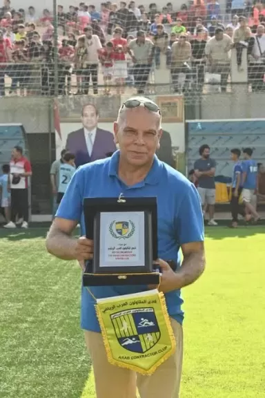 وفاء للأصل.. ”المقاولون” يكرم والد محمد صلاح في قريته دعماً لاكتشاف المواهب
