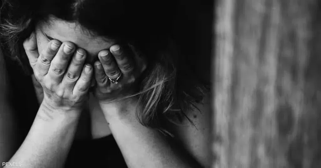 القبض على عاطل تعدى على ابنته وهتك عرضها في الطالبية