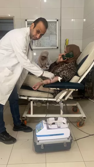 بالتزامن مع  انطلاق  ” تبرعك بالدم حياة ” ..تجميع مايزيد عن 150 قربة دم خلال الساعات الأولى للحملة