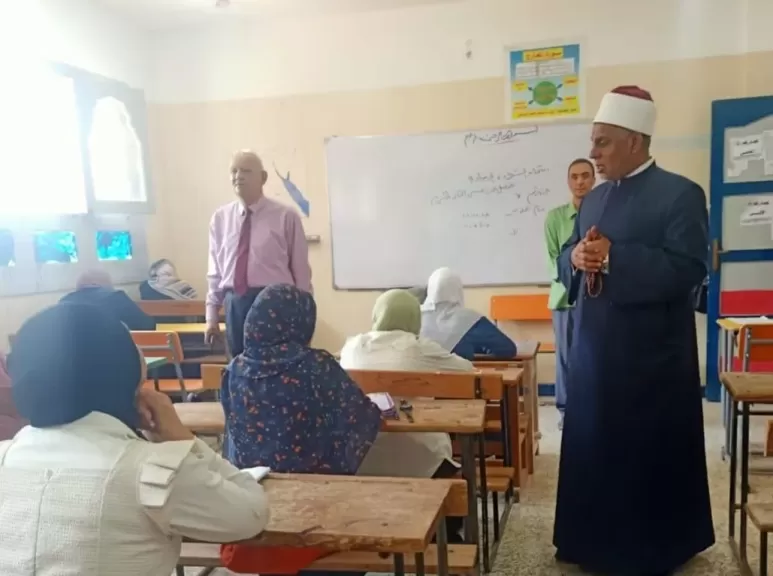 قيادات المعاهد الأزهرية يتفقدون لجان الثانوية الأزهرية العلمية بالغربية
