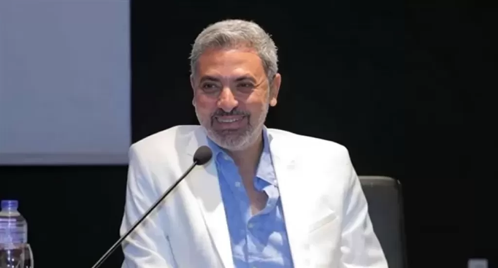 فتحي عبدالوهاب يبدأ تصوير فيلم «ثلاثة في واحد» بمشاركة سيد رجب وبيومي فؤاد (تفاصيل)