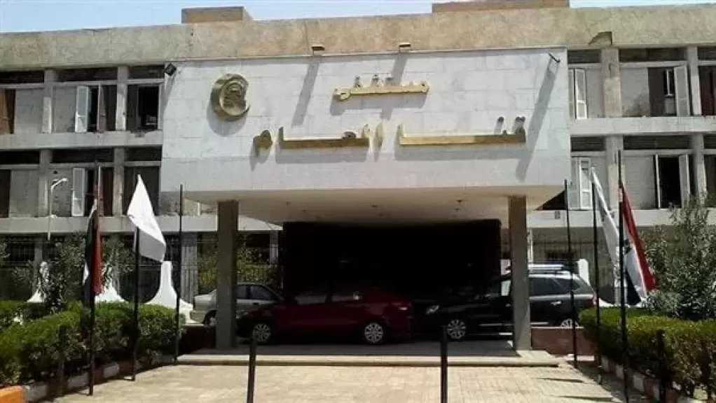 مقتل شاب على يد والده طعنًا بآلة حادة سكين في قنا