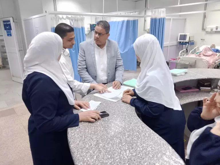 فريق طبي متخصص وخطة علاج دقيقة لمصابي حادث الطريق الإقليمي بالمنوفية