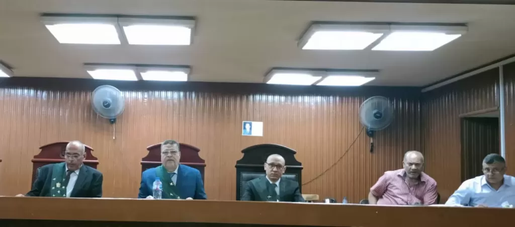 تأجيل محاكمة موظف ومهندس زراعى لاستيلائهم علي مبالغ مالية من حسابات عميل بالدقى