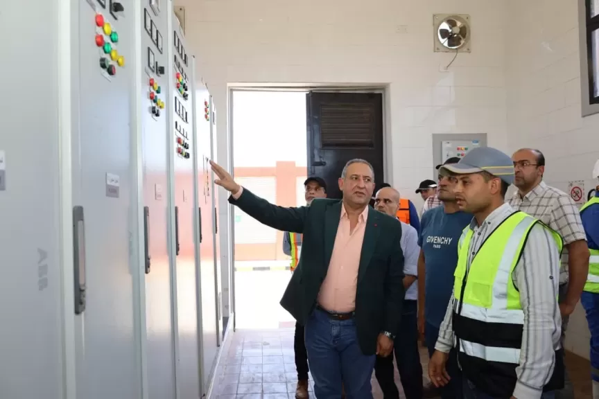 رئيس ”مياه الغربية” يتابع مشروعات الصرف الصحي الممولة دوليًا بمركز طنطا