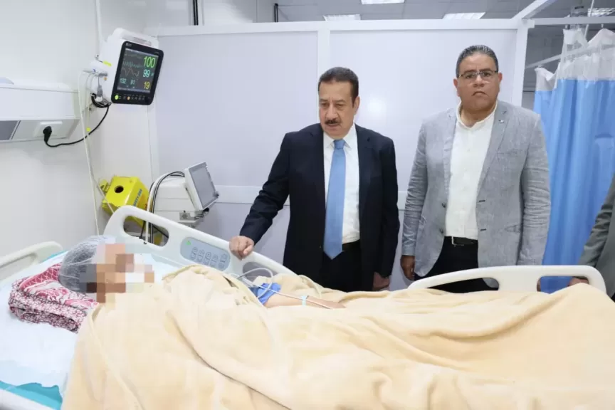 محافظ المنوفية يزور مصابي حادث الإقليمي للمرة الثانية خلال 48  ساعة.. ويؤكد: أنا تحت أمركم وفى خدمتكم