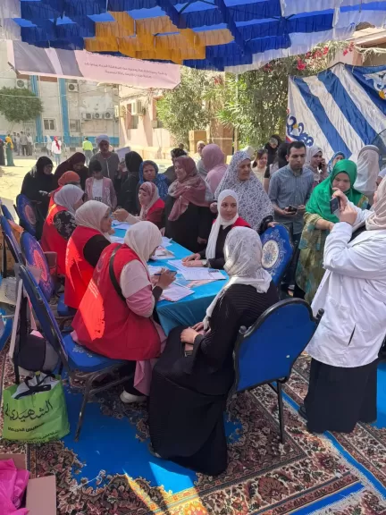 «الصحة» تقدم التوعية بأهمية الكشف المبكر عن الأورام لـ189 ألفاً و338 مواطنا