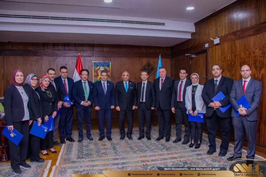 مجلس جامعة طنطا يكرم فريق عمل المستشفيات الجامعية بعد حصول مستشفى الجراحات على اعتماد GAHAR المبدئي