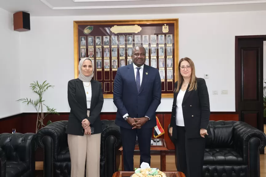 رئيس البريد المصري تستقبل المدير التنفيذي لبريد كوت ديفوار