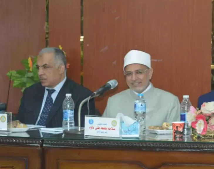 رئيس جامعة الأزهر يشيد بجهود الإمام الأكبر في جمع كلمة المسلمين تحت راية واحدة