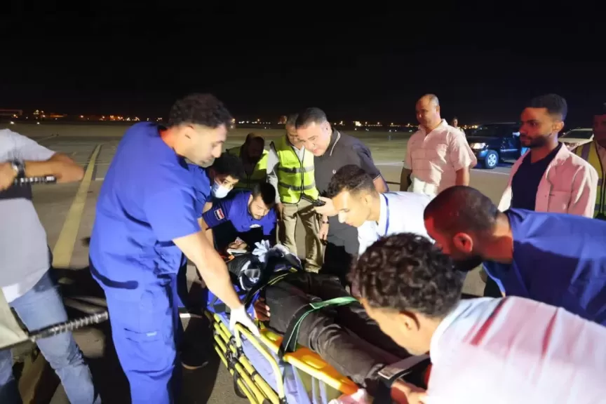تحرك سريع واستقبال بمطار الجونة..محافظ البحر الأحمر ينتقل لموقع حادث حفار جبل الزيت