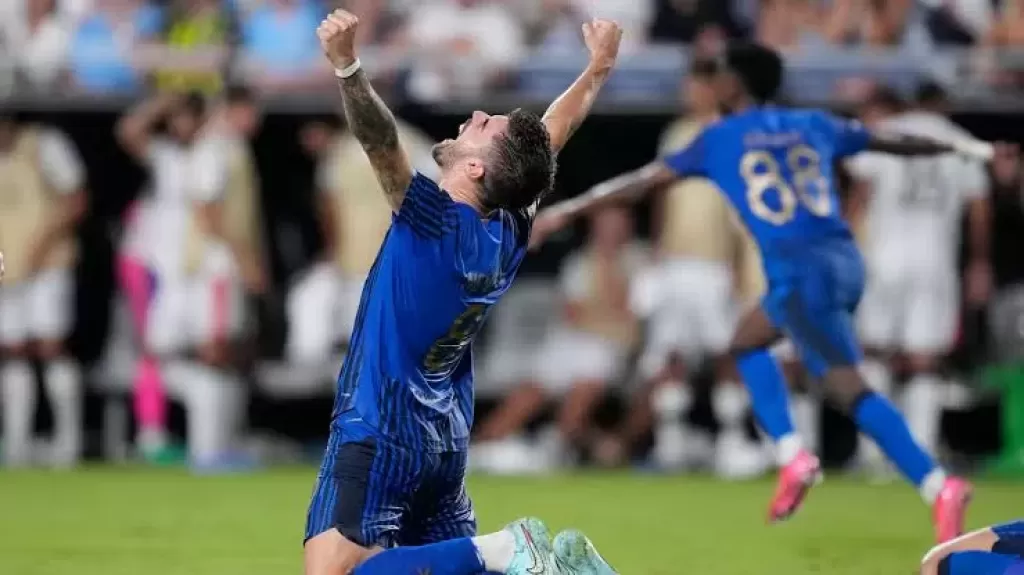 الهلال