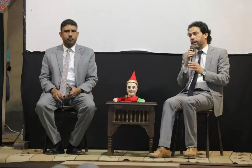 “التراث مقاومة” ندوة فكرية وعرض مسرحي في ثاني أيام مهرجان الأراجوز المصري ببيت السناري