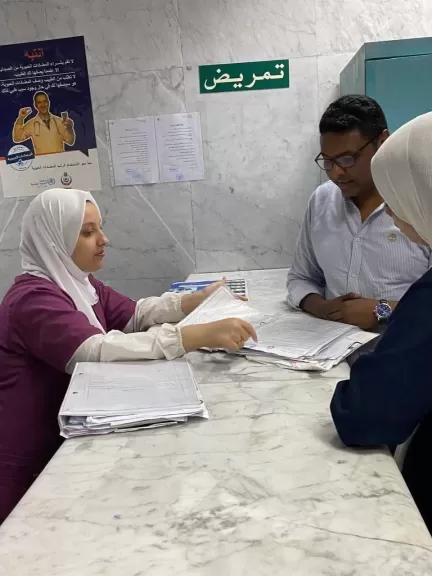 وكيل وزارة الصحة بالبحر الأحمر يتفقد سير العمل بمستشفيات الغردقة العام والحميات