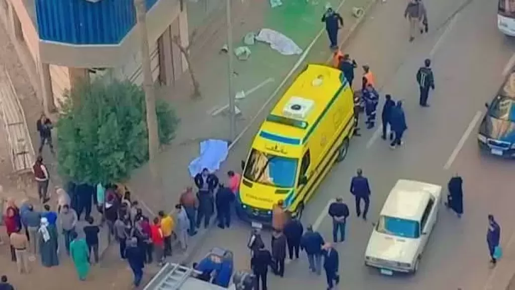 سقوط مأساوي ينهي حياة عامل محارة أثناء العمل بأحد أبراج المحلة الكبرى