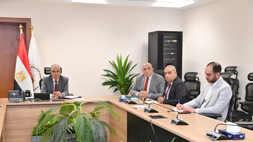 الري: ادماج المشروعات الكبرى الجاري تنفيذها فى مجالات معالجة المياه