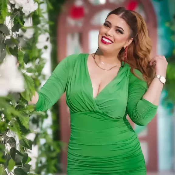 بالفيديو.. بعد ساعات من طرحه.. كليب أميرة الصباغ ”بمزاجي” يتصدر التريند