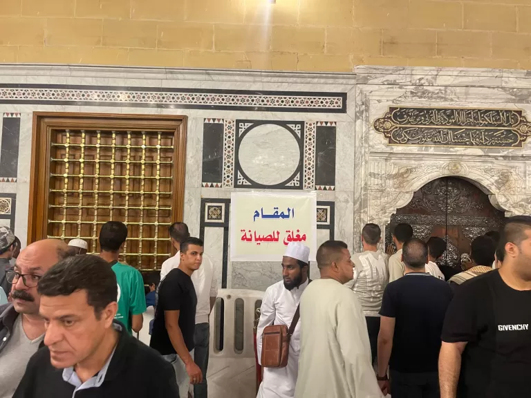 بسبب عاشوراء.. إغلاق مسجد الإمام الحسين من فجر الجمعة حتى فجر الإثنين