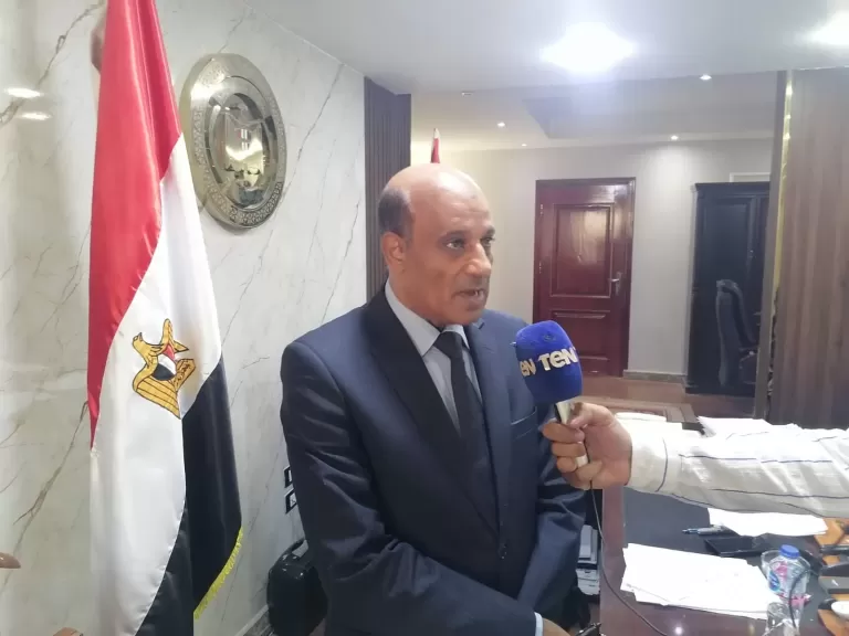 لجنة تلقى طلبات الترشح للشيوخ بمحكمة البحر الاحمر تستقبل طلبات المرشحين