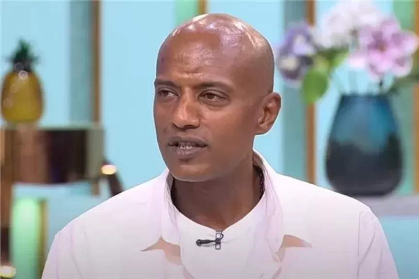 لو عطست هتتشل.. أمير صلاح الدين يروي تفاصيل صادمة عن مرض نادر كاد ينهي حياته