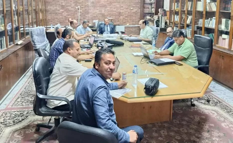 في الساعات الأولى.. 3 مرشحين يتقدمون بأوراقهم لانتخابات «الشيوخ» بكفر الشيخ