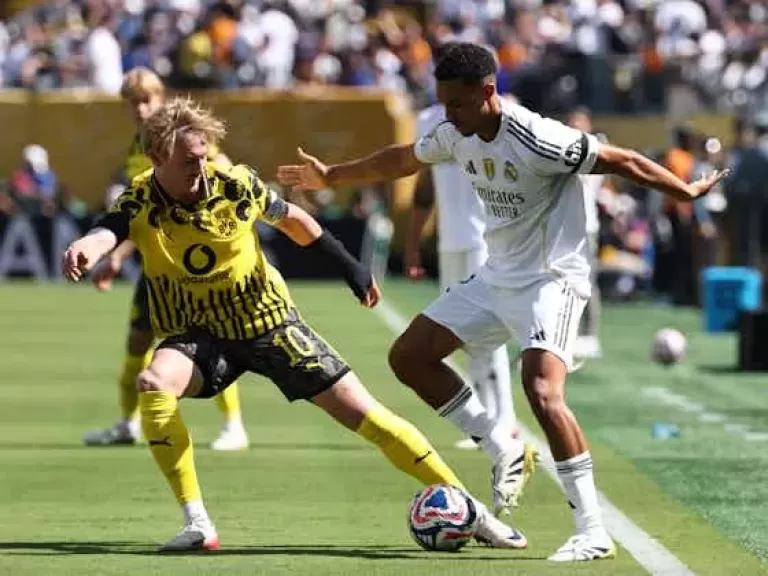 ريال مدريد يضرب موعدًا مع باريس في نصف نهائي مونديال الأندية