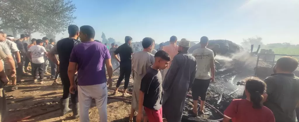 بعد الدفع بـ3 إطفاء.. السيطرة على حريق بمنزلين عشوائيين فى طوخ دون خسائر بشرية