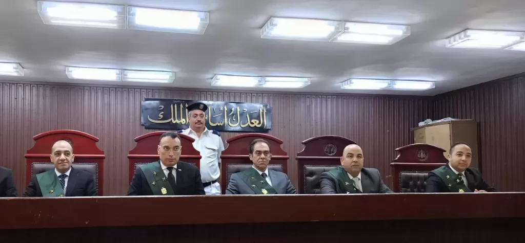 حيازة مواد مخدرة وأسلحة بيضاء.. تقود عامل وعاطل للمؤبد بشبرا الخيمه