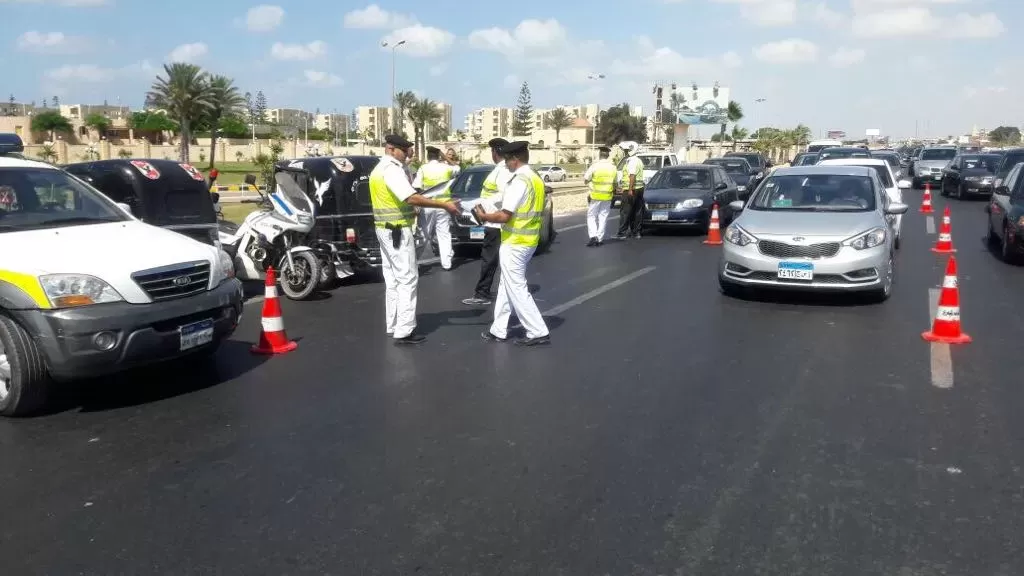 الداخلية تضبط 60 سائقا يتعاطون المخدرات على الطريق الإقليمى