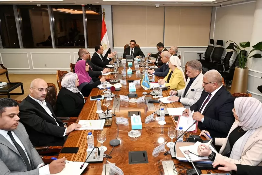 وزير الإسكان يتابع موقف مبادرتي ”بيتك في مصر” و”بيت الوطن” للمصريين بالخارج
